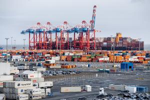 Trotz zahlreicher Probleme bleibt die deutsche Exportwirtschaft optimistisch. 