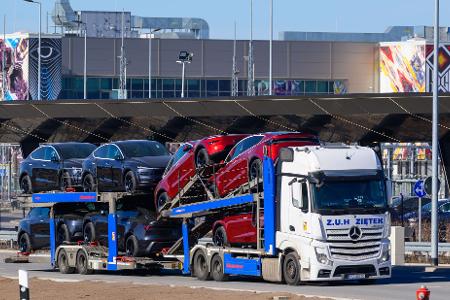 Die Nachfrage nach Teslas E-Autos hat im März in Deutschland wieder deutlich zugelegt. (Archivbild)