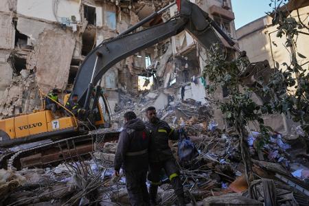 Es gibt mehr als 200 Todesopfer und große Zerstörungen durch Israels Angriffe auf den Libanon. 