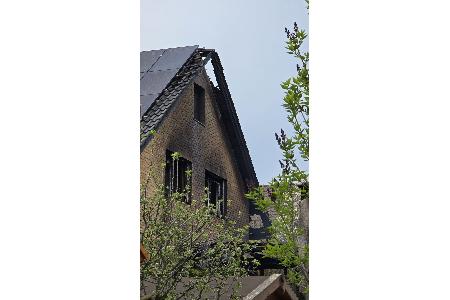 Das Gebäude ist nach dem Brand nicht mehr bewohnbar.