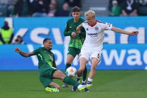 Der Absturz droht: Wolfsburg unterliegt Frankfurt