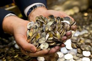 Wie wohlhabend man ist, hängt nicht nur am Einkommen. (Symbolbild)