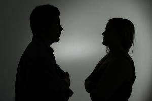 Laut einer neuen YouGov-Umfrage nehmen viele Deutsche den Umgangston heute rauer wahr als vor fünf Jahren. (Symbolbild)