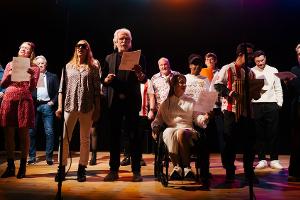 Song für Inklusion: Henning Krautmacher singt mit Promis im Stadion