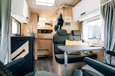 Sunlight Innen, Sunlight A 60, Alkoven, Wohnmobil, Kompakt, Günstig