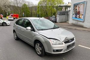 Verunfallter Pkw Pellinger Straße