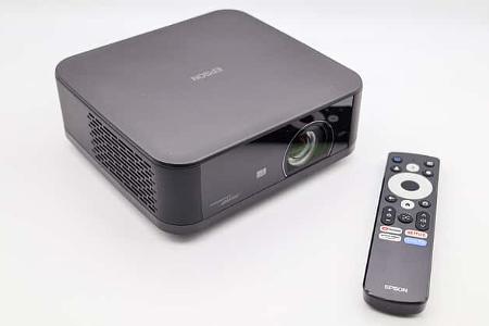 Epson Beamer EF 62 B