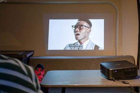 Epson Beamer EF 62 B