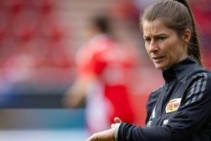 Eta leitet erste Einheit als Union-Cheftrainerin