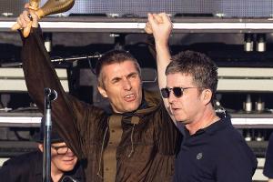 Oasis: Kehren die Gallagher-Brüder 2027 nach Knebworth zurück?
