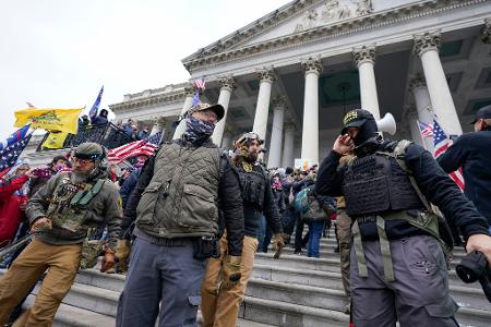 Am 6. Januar 2021 hatten Randalierer angestachelt von Donald Trump das US-Parlament gestürmt. (Archivbild)