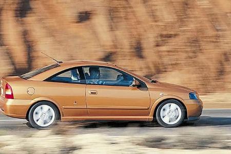 Opel Astra Coupé (2000-2004)