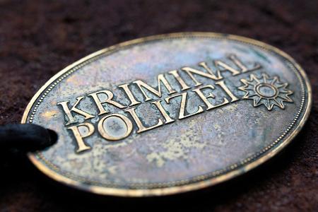 Symbolbild: Die Polizei warnt vor Trickdiebinnen und -dieben