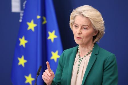 EU-Kommissionspräsidentin Ursula von der Leyen ruft Deutschland und andere Mitgliedstaaten zur Nutzung der App auf. 