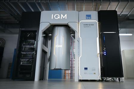 Der europäische Quantencomputer Euro-Q-Exa des finnischen Unternehmens IQM in Garching bei München. In dem Rechner steckt auch deutsche Technologie. (Archiv)