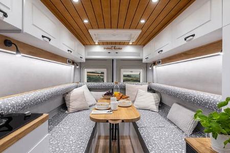 Freedo RV 599 Oberschränke