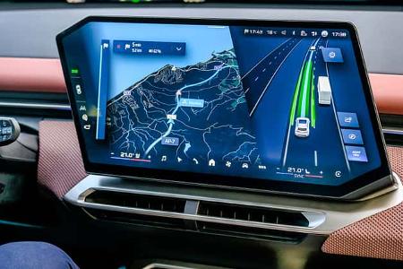 04/2026 BMW iX3 vs. Tesla Model Y