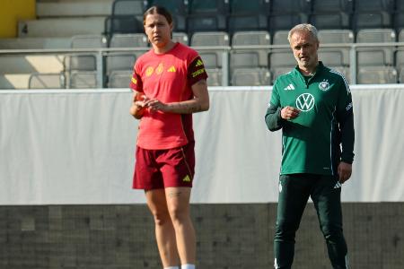 DFB-Frauen: Mühlhaus beginnt gegen Österreich