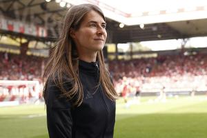 "Null Toleranz": DFB-Vize verurteilt Sexismus gegen Eta