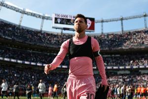 Messi glänzt bei Debüt von Trainer Hoyos
