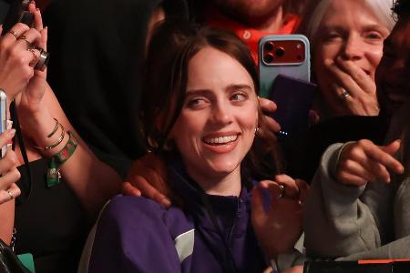 Coachella-Moment: Justin Bieber erfüllt Billie Eilish Kindheitstraum