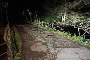 beschädigtes Geländer