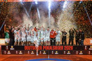 Füchse hoffen auf Pokal-Boost - Darj als Trophäen-Bewacher