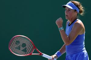 Satz nach vorn: Maria klettert durch Halbfinaleinzug