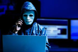 Die Polizei warnt vor Internetbetrügerinnen und -betrügern