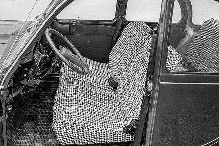 75 Jahre ams 21.1. Ente 2CV