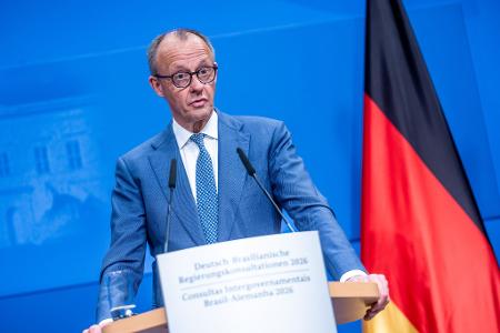 Bundeskanzler Merz lässt offen, wie er einem möglichen Treibstoffmangel begegnen will.