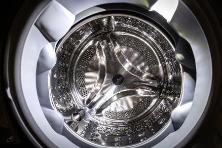 Glänzende Waschmaschinentrommel