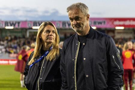 Künzer verteidigt Wück: Kritik sollte 