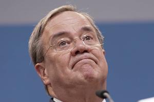 CDU-Politiker Armin Laschet hat sich die Schulter gebrochen