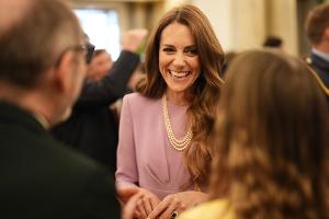 Prinzessin Kate ehrt Queen Elizabeth II. mit symbolträchtigem Schmuck