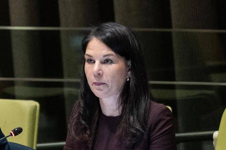 Überraschender Auftritt von Annalena Baerbock in der 