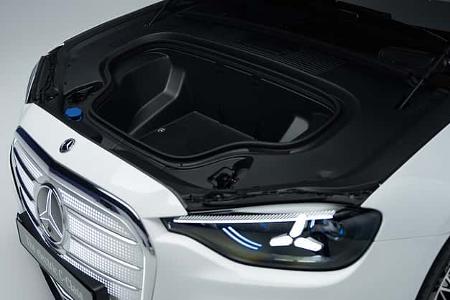 Mercedes C400 4Matic EQ Elektro SPERRFRIST 20.04.26 13 Uhr