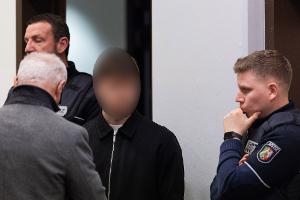 Im Kölner Prozess um ein mutmaßliches Autorennen mit zwei Toten wurden die Urteile gesprochen. (Archivbild)