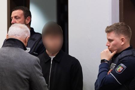 Im Kölner Prozess um ein mutmaßliches Autorennen mit zwei Toten wurden die Urteile gesprochen. (Archivbild)
