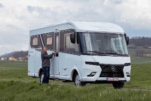 Frankia Neo Liner, Wohnmobil, Integrierter, Außen, Mercedes-Benz Sprinter