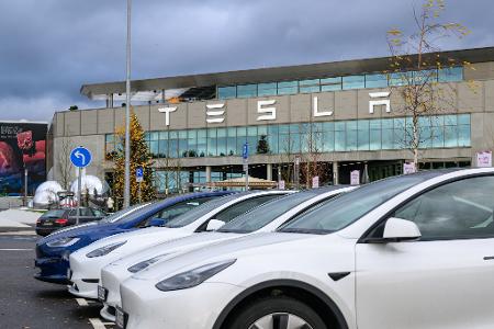 Tesla schaffte im ersten Vierteljahr ein Absatzplus im Vergleich zu einem schwachen Vorjahresquartal. (Archivbild)