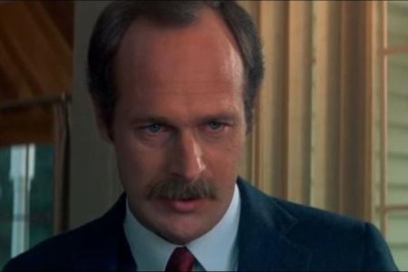 Bastians Vater (Gerald McRaney)