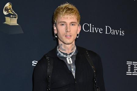 Wegen seiner Tochter: Machine Gun Kelly lässt Geburtstagsparty sausen