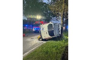 Der verunfallte Kleintransporter