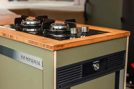 Kompanja Zwei L, Campingbus, innen, Küche