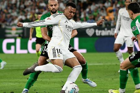Titel fast weg: Real stolpert spät in Sevilla