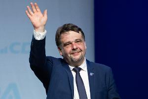 Dennis Radtke mahnte auf der CDA-Tagung an, die CDU müsse auf "schwarzmalerische Rhetorik" verzichten und eine positive Zukunft betonen.