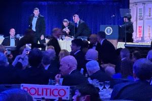 Trump wurde nach dem Vorfall bei der Abendveranstaltung evakuiert.