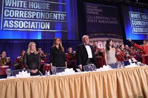 Melania und Donald Trump nach Schüssen in Sicherheit