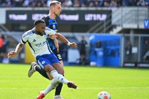 3:2 nach 0:2: Schalke holt Aufstiegs-Matchball